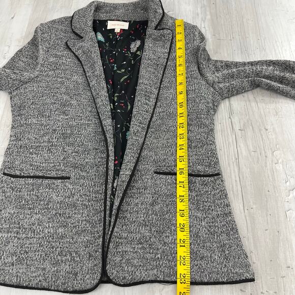 Skies Are Blue Textured Gray Blazer with Floral Interior - Picture 10 of 12